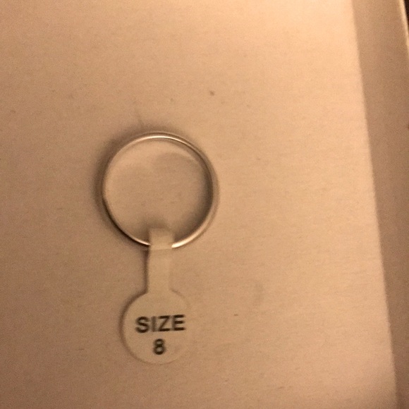 ring - Picture 1 of 2